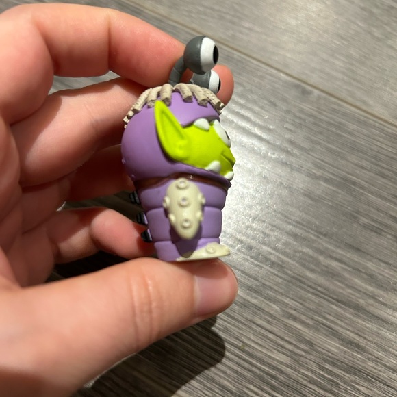 Little green alien as boo vinyl figure - Picture 4 of 6